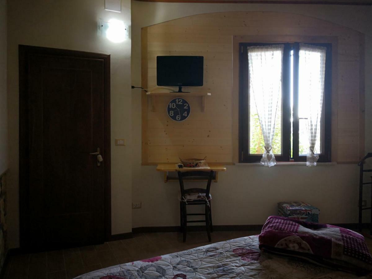 Casa Vacanze Sonia Apartment Amelia Exterior photo